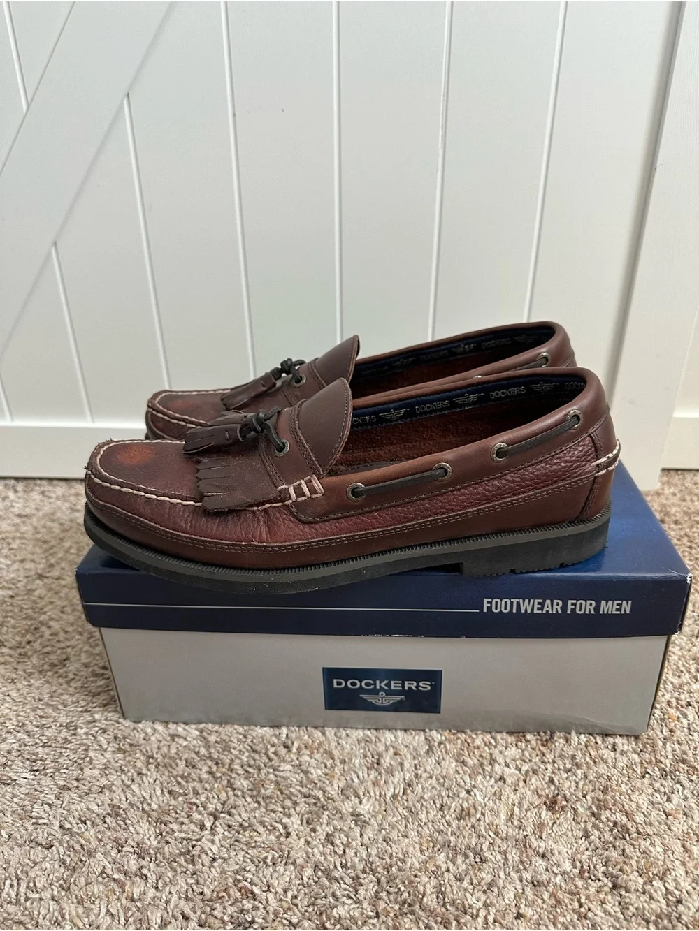 Dockers Erie Men’s Size 10 Red Brown Leather Tassel Kiltie Boat Shoes Loafers